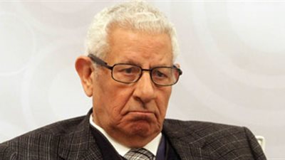 مكرم محمد أحمد: ممارسات الوزراء تؤثر على شعبية السيسي ومصداقيته