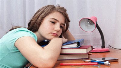 كيف تتعاملين مع ابنتك  المراهقة؟