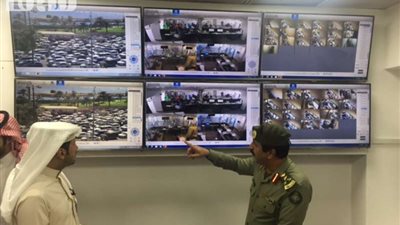 تدشين 128 كاميرا وغرفة عمليات في جوازات جسر الملك فهد