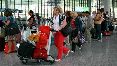 أنطاليا التركية تأمل في استضافة 7 ملايين سائح روسي 