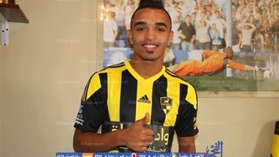 الكرة الخماسية تهدد مشوار 