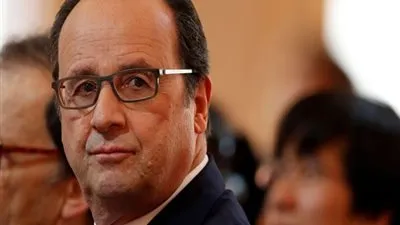 أولاند: فرنسا لن تكون دولة 