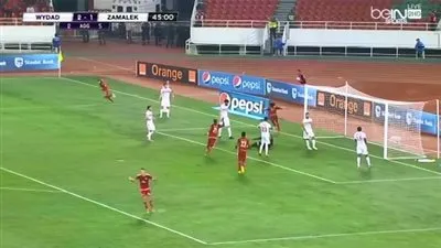 بالفيديو.. مهاجم الوداد يحرز الهدف الثالث في شباك الزمالك 