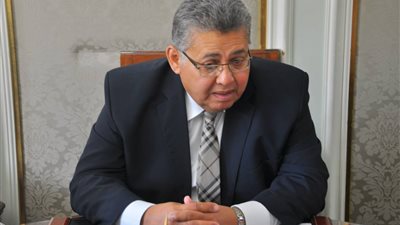 وزير التعليم العالي يفتتح العام الجامعي بزيارة لجامعة عين شمس