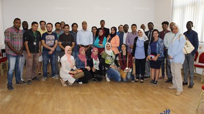 الشباب الافريقي يناقش أوضاع اللاجئين بيوم السلام العالمي (صور)