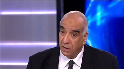 مساعد وزير الداخلية الأسبق يكشف حقيقة مراقبة الحسابات الشخصية للأفراد