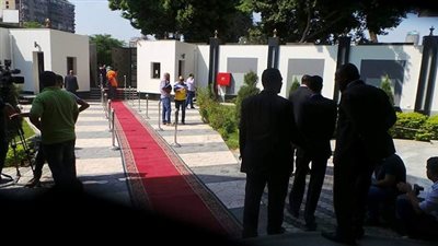 بأمر الرئيس.. اتحاد الكرة يستقبل عيسى حياتو بـالسجادة الحمراء (صور)