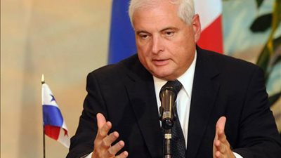 بنما تطالب واشنطن بتسليمها رئيسها السابق مارتينيلي