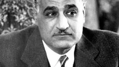 إبراهيم عيسى: 