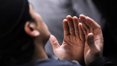 الصيغة التى يتوسل بها العبد إلى ربه في الدعاء (فيديو)