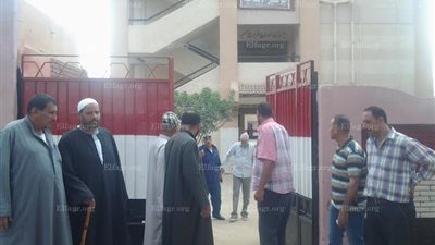 أهالي مدرسة في كفر الشيخ يهددون بإغلاقها (صور)
