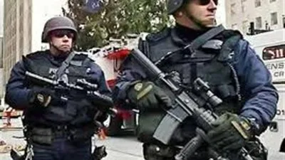 أمريكي يقتل والده ويصيب 3 داخل مدرسة