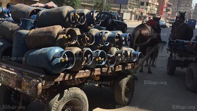 ضبط صاحب مستودع بوتاجاز بشبرا الخيمة يبيع حصة الأسطوانات للسريحة (صور)