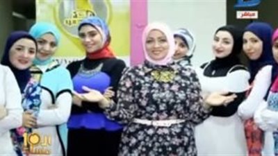 والدة إحدى متسابقات 