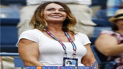 الرومانية كومانشي متحدثة باسم بطولة العالم للجمباز