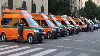 إصابة شخصين في انقلاب سيارة بمدينة 