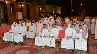 آل بترجي يستقبلون جموع المعزيين في فقيدتهم