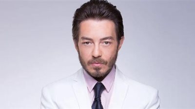 أحمد زاهر يستعد لـ