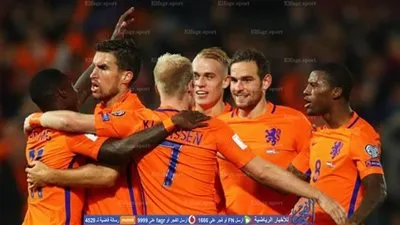 مدرب هولندا يحذر لاعبيه قبل موقعة فرنسا