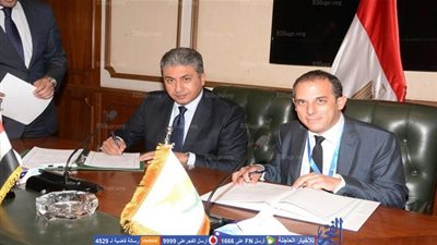 مصر وقبرص توقعان اتفاقية للنقل الجوي (صور)
