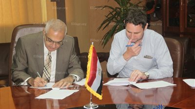 جامعة المنصورة توقع بروتوكول لتدريب الطلاب على برامج اللغة الانجليزية