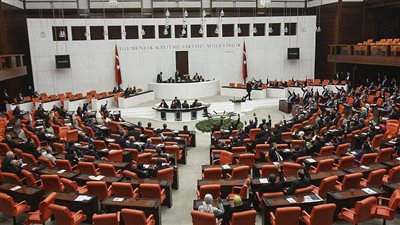 أهم أخبار تركيا اليوم .. البرلمان التركي يوافق على مد حالة الطوارئ في البلاد 3 أشهر