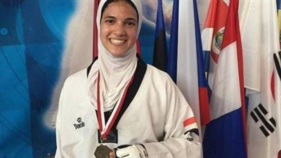 هداية ملاك بعد تكريمها: أطالب بوضع نظام تعليمي يراعي الرياضيين