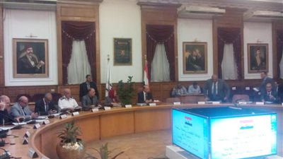 محافظ القاهرة: نستمر في توعية المواطنين بأهمية النظافة 