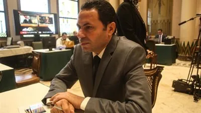 برلماني يطالب بـ