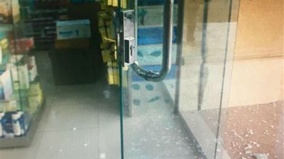 شرطة القصيم تُطيح بلصَّيْن سرقا صيدلية خاصّة في بريدة