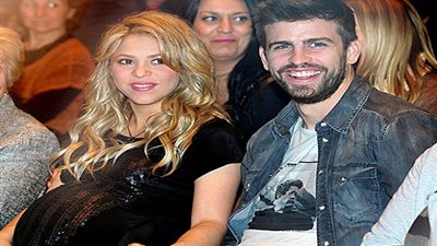 بيكيه يرفض الزواج من شاكيرا ويكتفي بطفلين وزيارة وأغنية