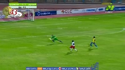 بالفيديو.. الغندور: لقطة عواد غريبة والحارس يستحق الطرد.. واللقاء مهدد بالإعادة