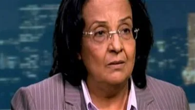 لميس جابر تهاجم سائق التوك توك: 