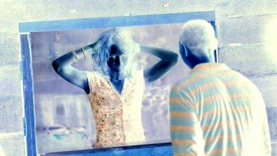 لماذا حذرنا الرسول الكريم من كثرة النظر للمرآة وخاصة بالليل؟