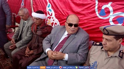 محافظ الدقهلية لوالدة شهيد سيناء: مهما فعلنا لن نكفيه حقه ويكفيه أنه من أهل الجنة