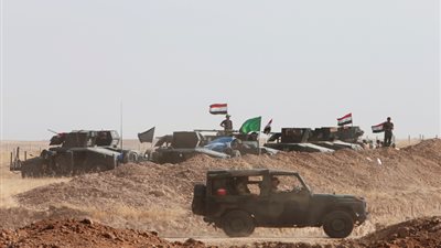 الجيش العراقي يسقط منشورات فوق الموصل استعدادا لعملية عسكرية