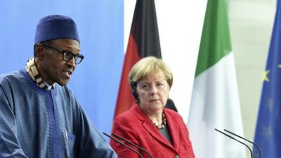 رئيس نيجيريا أمام 