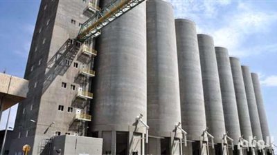 إنهاء ترسية الدفعة الخامسة للقمح المستورد بكمية 610 آلاف طن