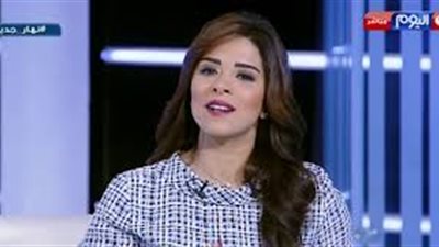 مذيعة للشباب: 