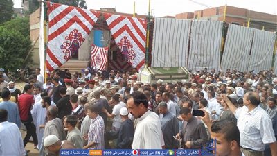 الآلاف يشيعون جثمان شهيد سيناء بمسقط رأسه بالبحيرة (صور)