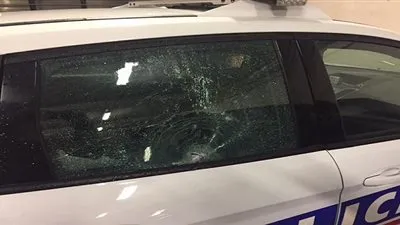 إلقاء الحجارة على سيارة شرطة بجنوب شرق فرنسا