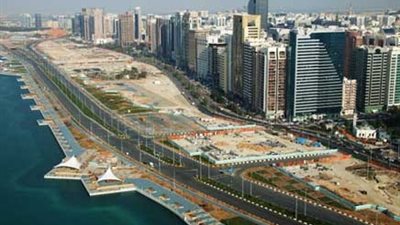 معاقبة 2298 مخالفة لتوطين الاتصالات وإغلاق 661 محلا