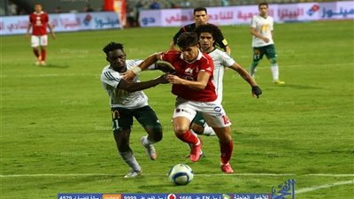 القيعي: مهارة أحمد الشيخ سر أزمته في الأهلي.. حزين لرحيل 