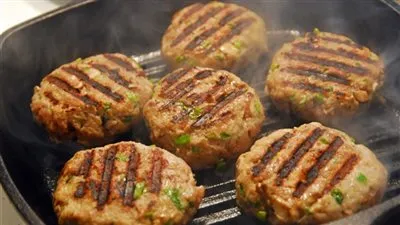 طريقة عمل الهامبورجر المشوي