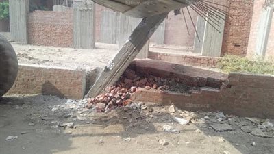 إزالة 10 حالات تعدِ على الأراضي الزراعية بالقناطر الخيرية (صور)