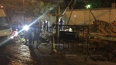 شلل مروري بمصر الجديدة بسبب كسر ماسورة مياه (صور)