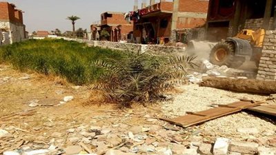 إزالة 11 حالة تعدٍ على أرضي أملاك الدولة بمركز ناصر في بني سويف