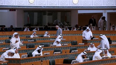 نواب بالمعارضة الكويتية يلغون مقاطعتهم للانتخابات التشريعية