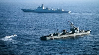 بكين: مرور سفينة حربية أمريكية في بحر الصين الجنوبي 