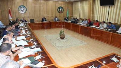 وضع جدول زمني لتنفيذ مدرسة صناعية بمنطقة قويسنا الصناعية (صور) 